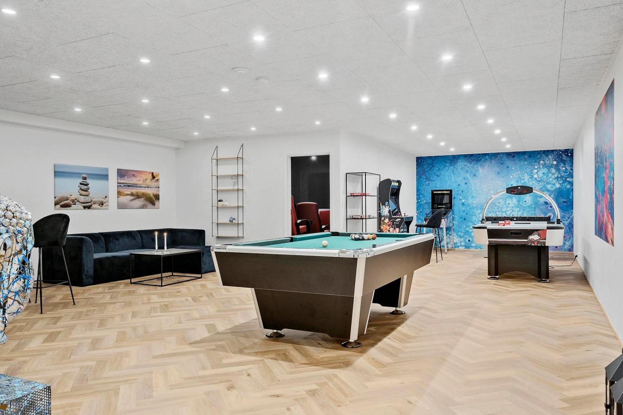 リンケビング Exclusive Pool And Activity House For 30 People -1002ヴィラ エクステリア 写真